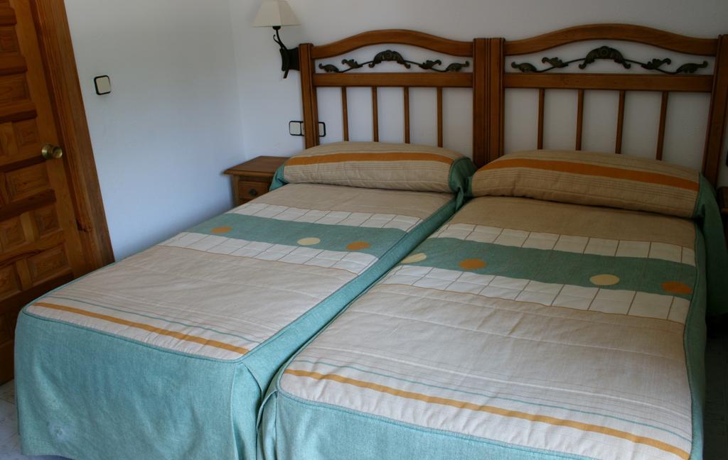Hostal Visontium Вінуеса Екстер'єр фото